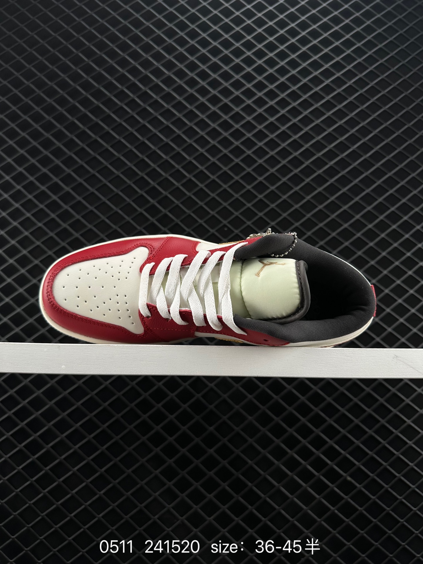 Jordan 1 Low ”Year of the Dragon“